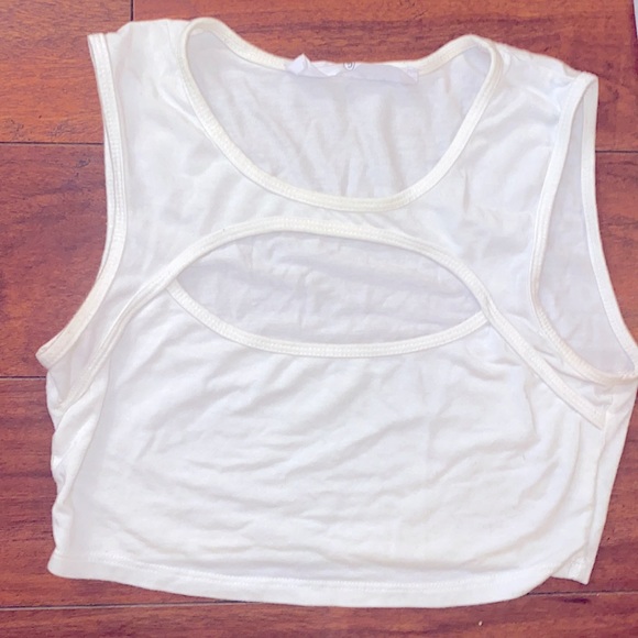 Emma & Sam Chest Cutout Crop Tank White Circle Open Chest Cropped Top LF Carmar - Picture 8 of 11